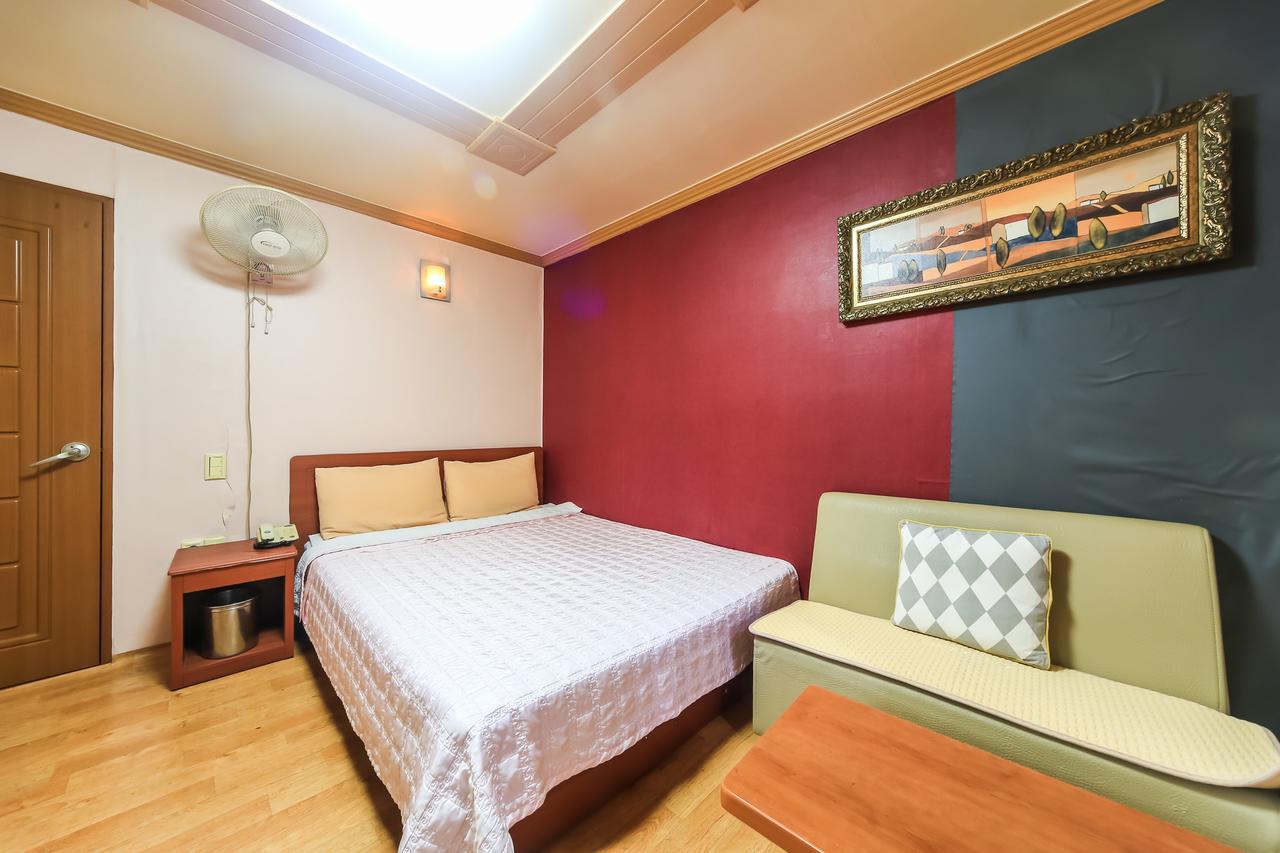 Nampo One Motel Пусан Екстериор снимка