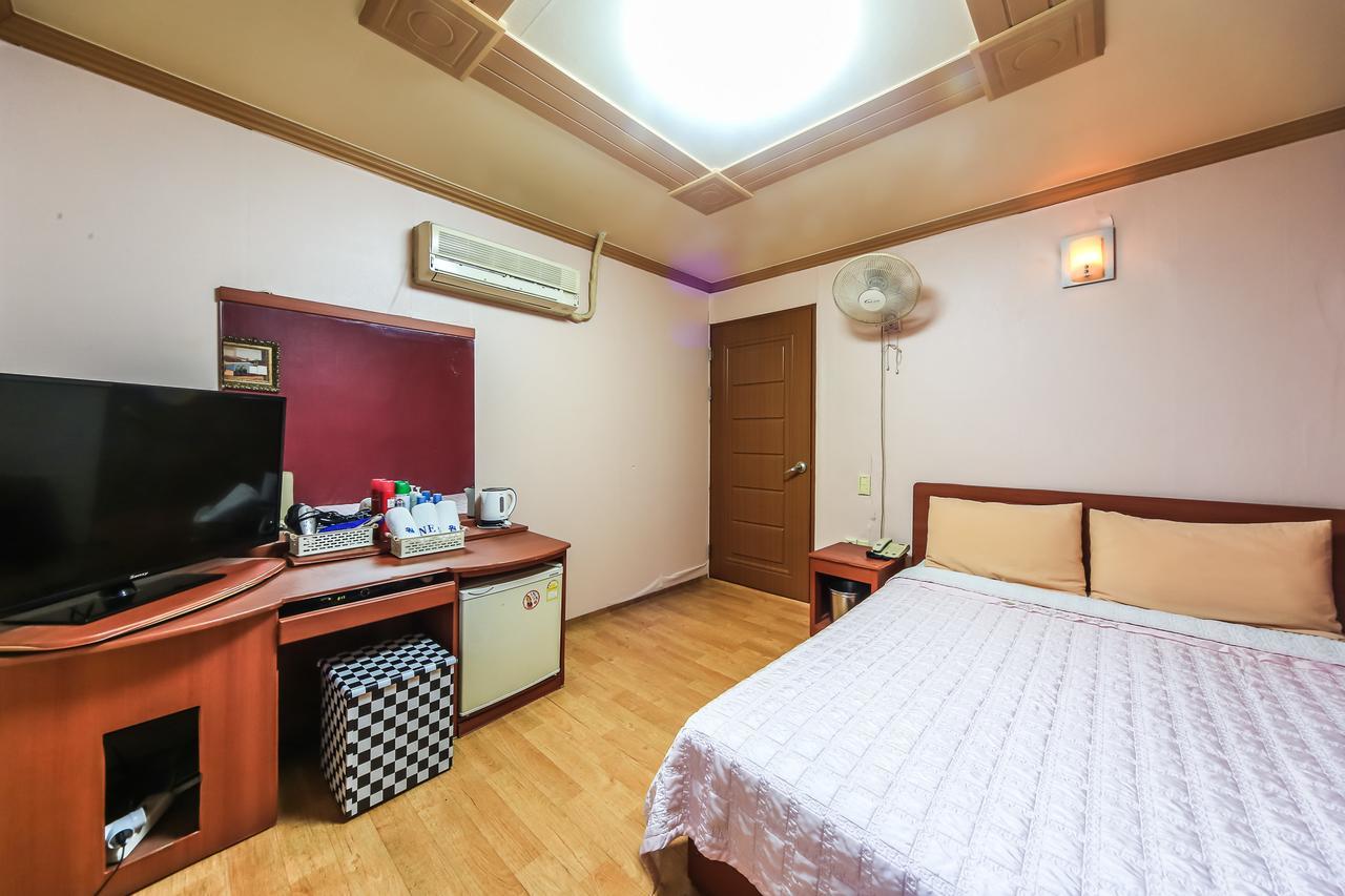 Nampo One Motel Пусан Екстериор снимка