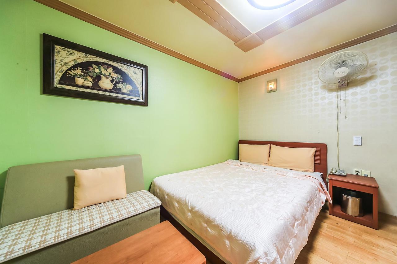 Nampo One Motel Пусан Екстериор снимка